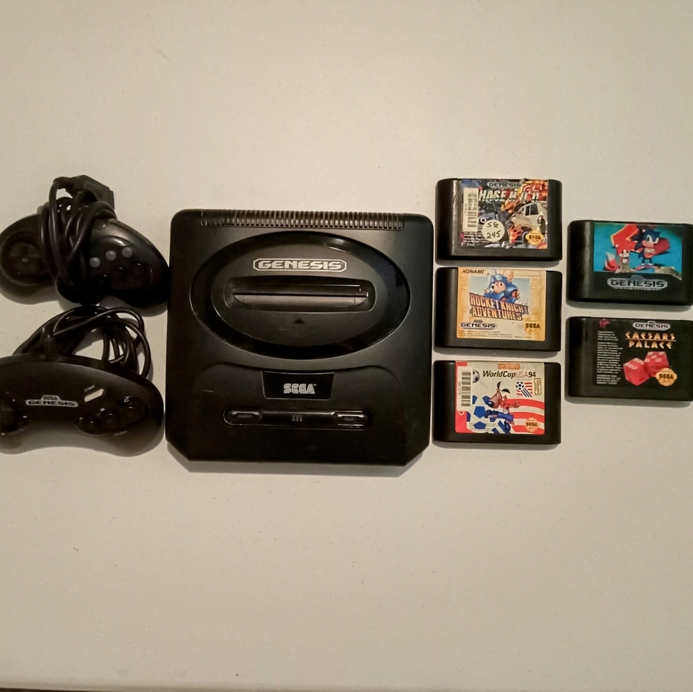Working Sega Genesis Model 2 Bundle Console + 2 paddles + 5 games VINTAGE